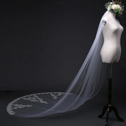 Lace Detailed Tulle Chapel Length Wedding Veil