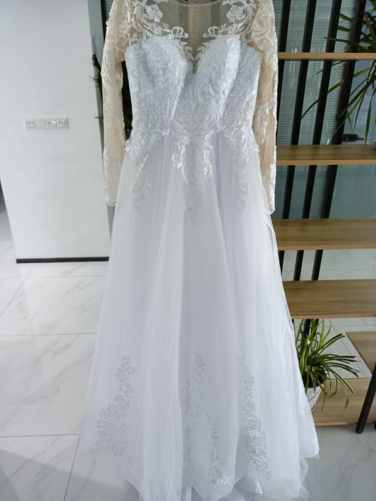 Paisley Lace/Organza Tulle A Line Wedding Gown All Sizes/Colors