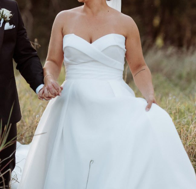 Strapless Organza Wedding Gown All Sizes/Colors