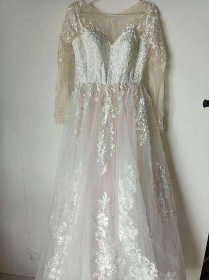 Paisley Lace Long Sleeved Ball Wedding Gown All Sizes/Colors