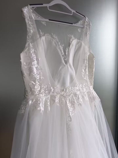 Sleeveless Lace Applique/Tulle Wedding Gown Train Set All Sizes/Colors