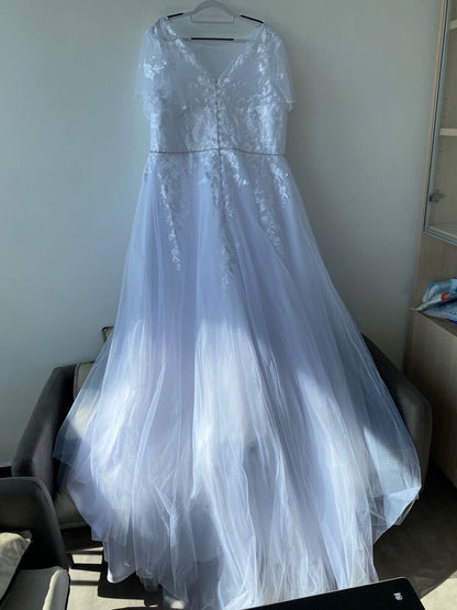 Applique/Tulle A Line Wedding Gown All Sizes/Colors