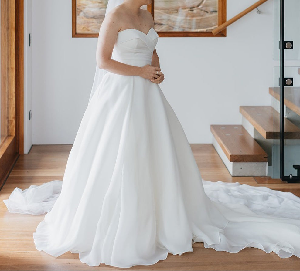 Strapless Organza Wedding Gown All Sizes/Colors