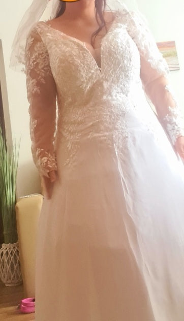 Chiffon/Lace Wedding Gown All Sizes/Colors