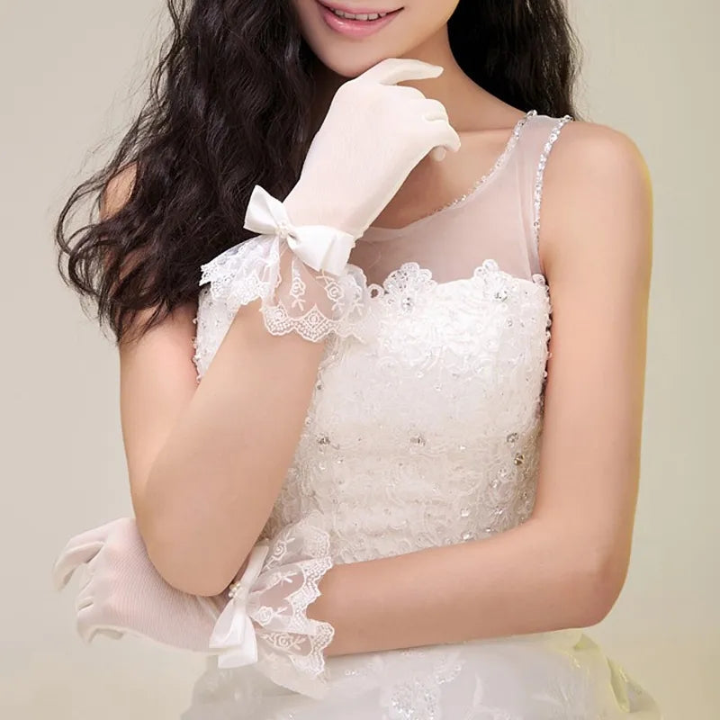 Tulle Ruffle Trim Wrist Wedding Gloves