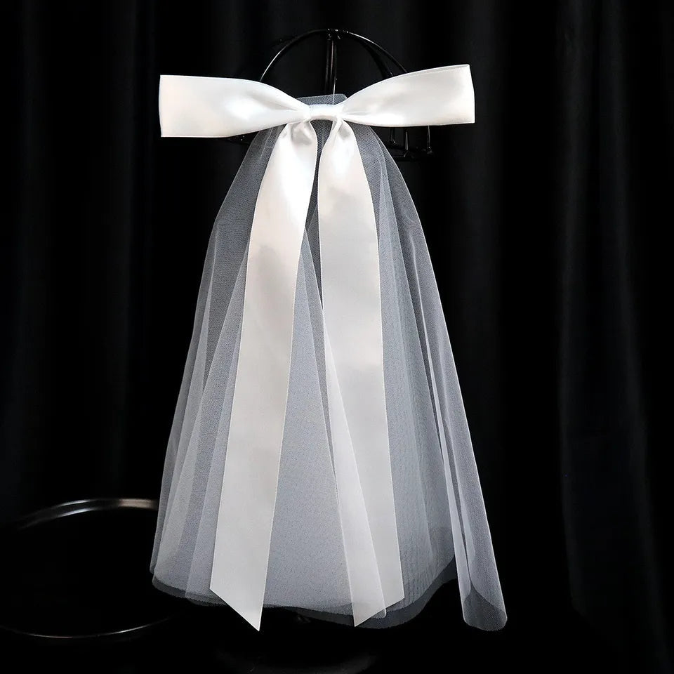 Bow Accent Tulle Flyaway Wedding Veil