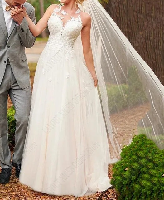 Sleeveless Lace Applique/Tulle Wedding Gown All Sizes/Colors