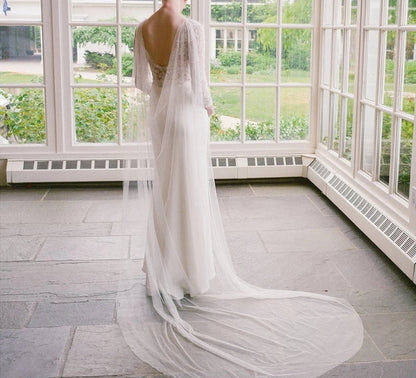 Simple Cowl Back Tulle Shoulder Veil