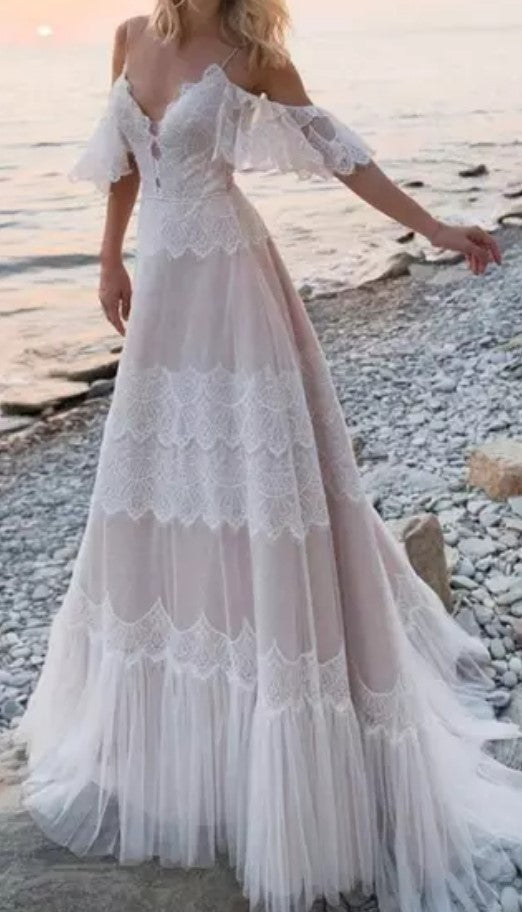 Custom Vintage Boho Lace/Tulle Relaxed A Line Wedding Gown All Sizes/Colors