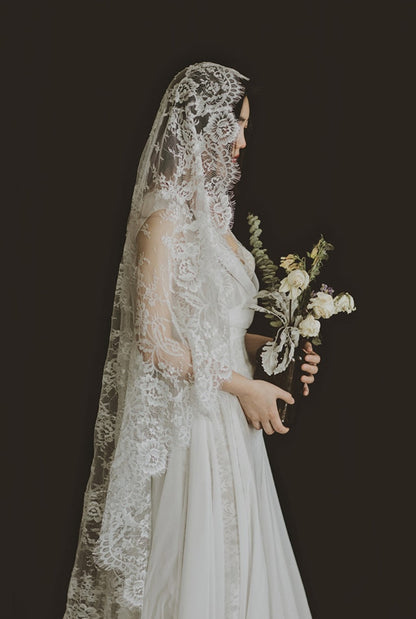 Vintage Lace Mantilla Chapel Length Wedding Veil