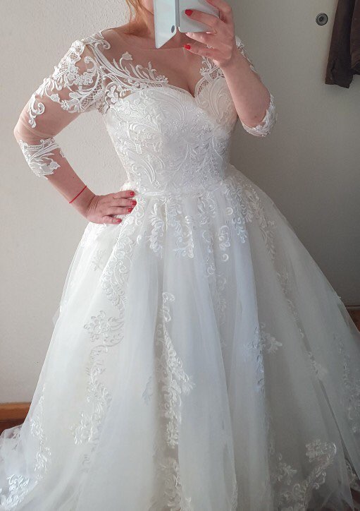 Paisley Lace Long Sleeved Ball Wedding Gown All Sizes/Colors