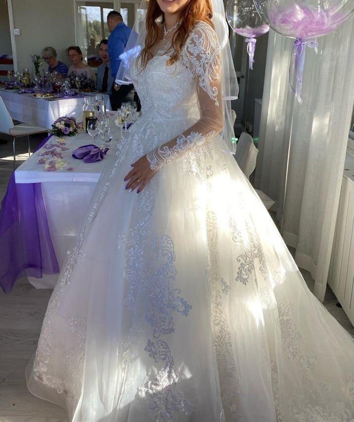 Paisley Lace Long Sleeved Ball Wedding Gown All Sizes/Colors