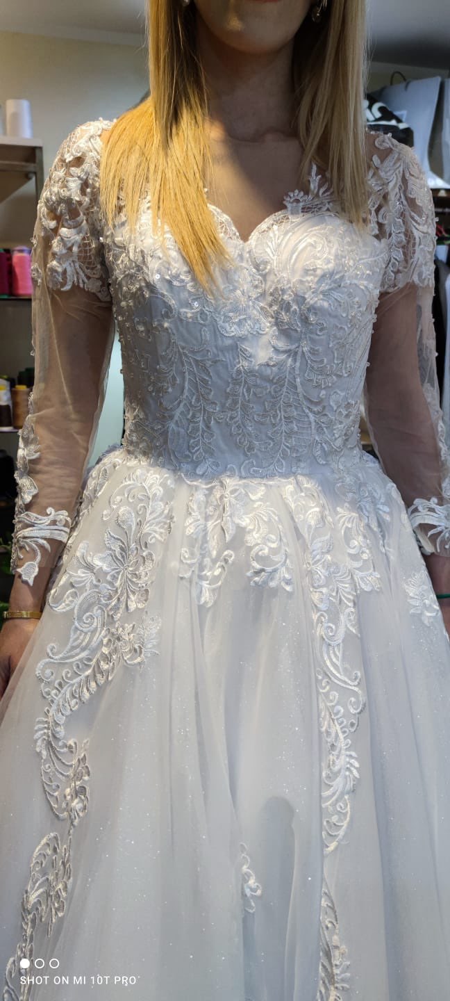 Paisley Lace Long Sleeved Ball Wedding Gown All Sizes/Colors